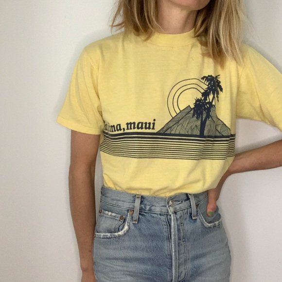 Vintage Tops - Vintage Hawaiian Lahaina, Maui Soft Tee T-shirt